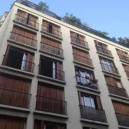 Sunny Cozy Studio, Place Edith Piaf *