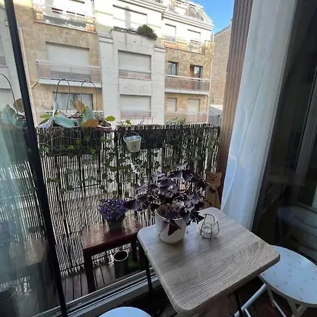 Sunny Cozy Studio, Place Edith Piaf * パリ